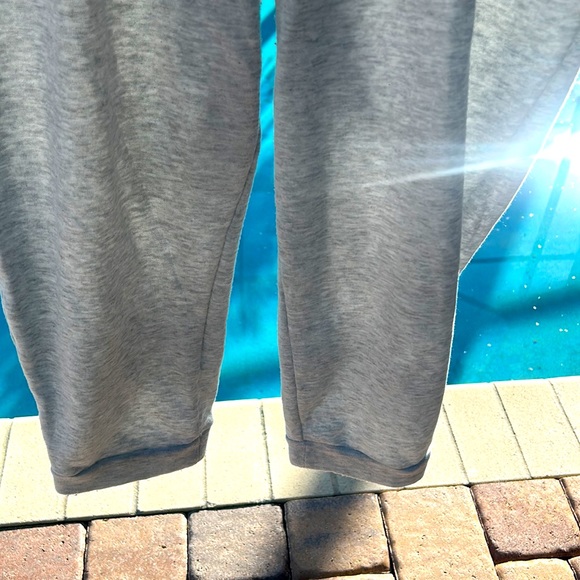 Rae Dunn Gray 2-Pocket Sweat Track Pants Joggers sz L EUC Soft Fleece - Picture 13 of 17
